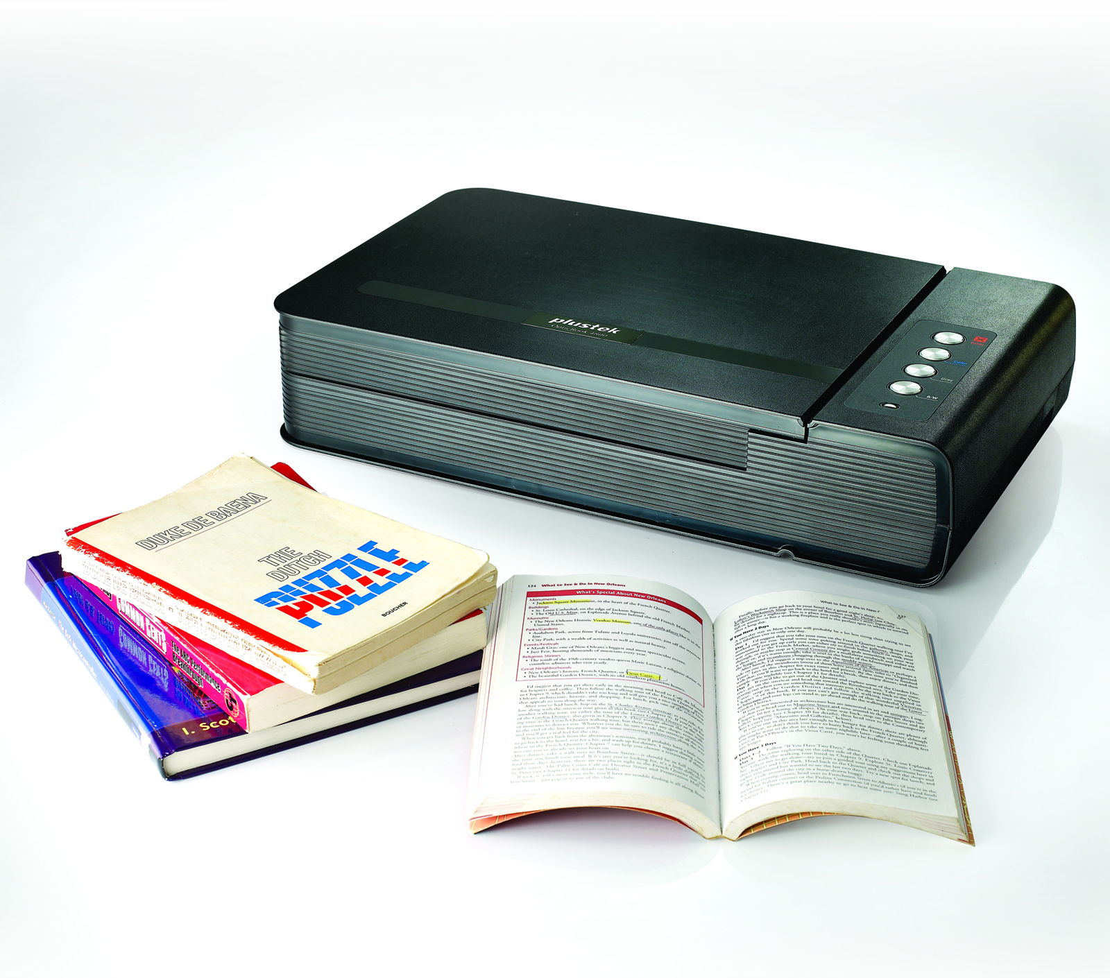 Plustek OpticBook 3900: lo scanner di libri che elimina le ombre